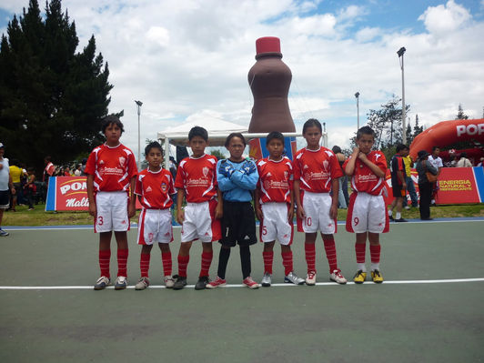 Quito juega por la carolina