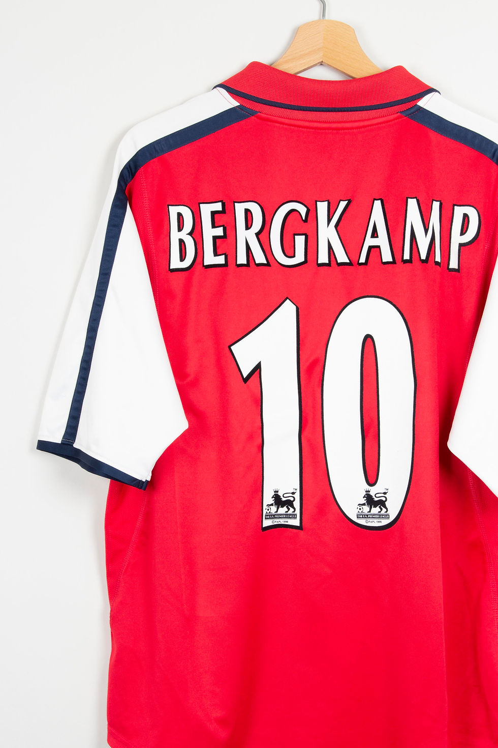 Miniature : Maillot Nike Football Arsenal FC Home Vintage BERGKAMP 2000/02 - S