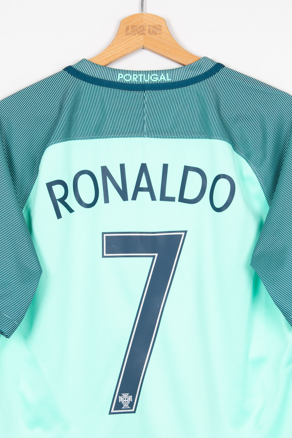 Miniature : Maillot Nike Football Portugal Away Rétro RONALDO 2016/17 - M & L