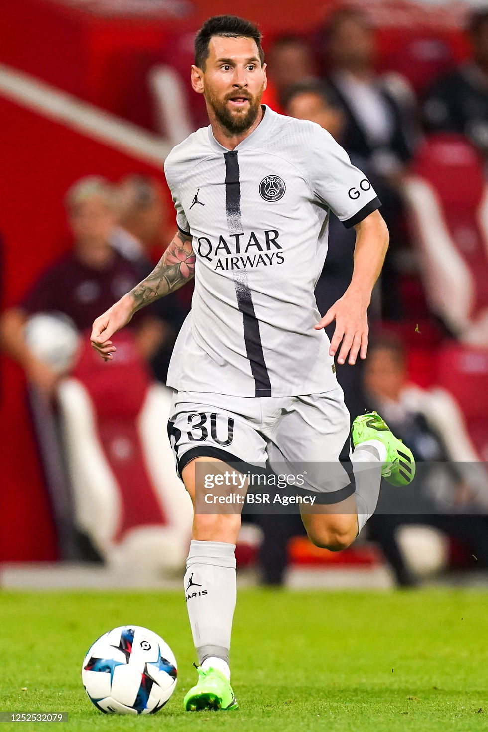 Thumbnail: Maillot Jordan Football PSG Paris Saint-Germain x Verdy Away  MESSI 2022/23 - M