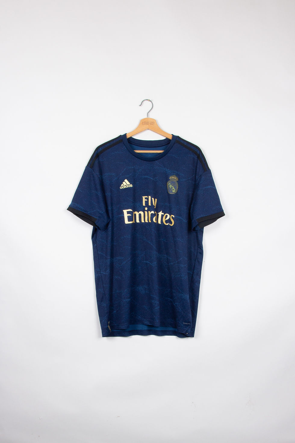 Miniature : Maillot Adidas Football Real Madrid CF Away Rétro BENZEMA 2019/20 - S