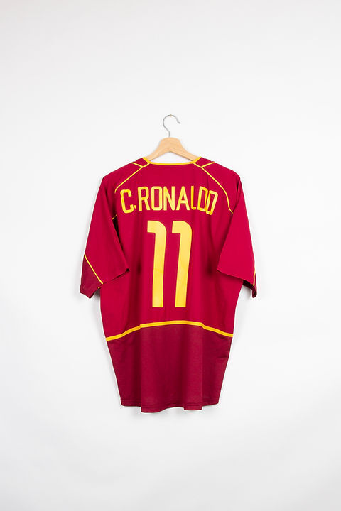 VINTAGE MAILLOT FOOTBALL PORTUGAL. PAULETA NUMÉRO 9 2002-2003 Taille M VINTAGE MAILLOT FOOTBALL PORTUGAL. PAULETA NUMÉRO 9 2002-2003 Taille M