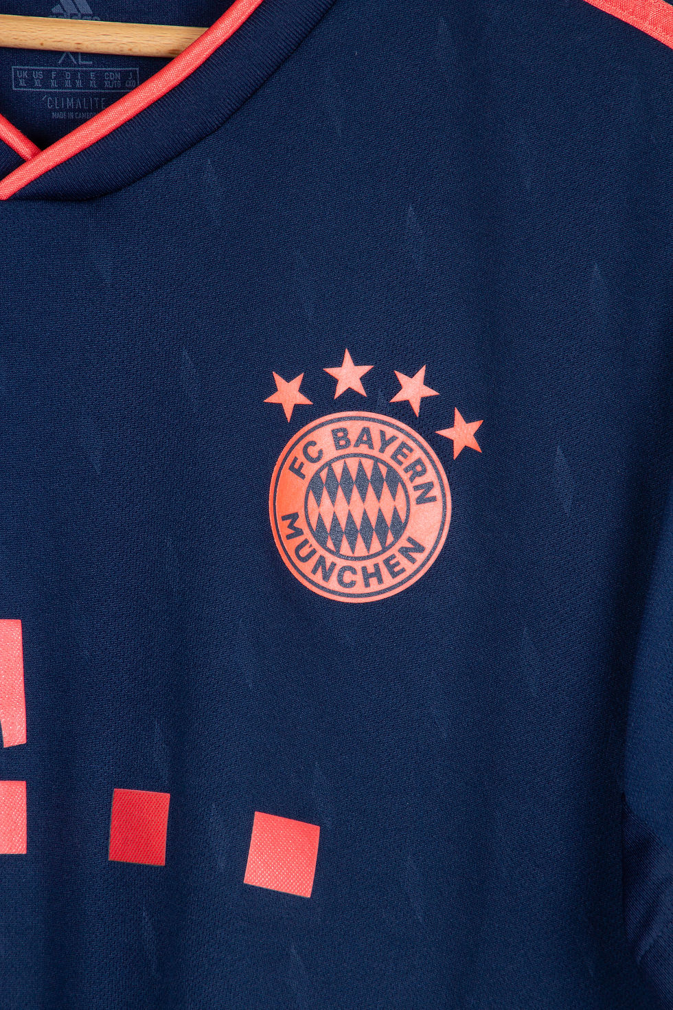 Miniature : Maillot Adidas Football FC Bayern Munich Third Rétro COUTINHO 2019/20 - XL