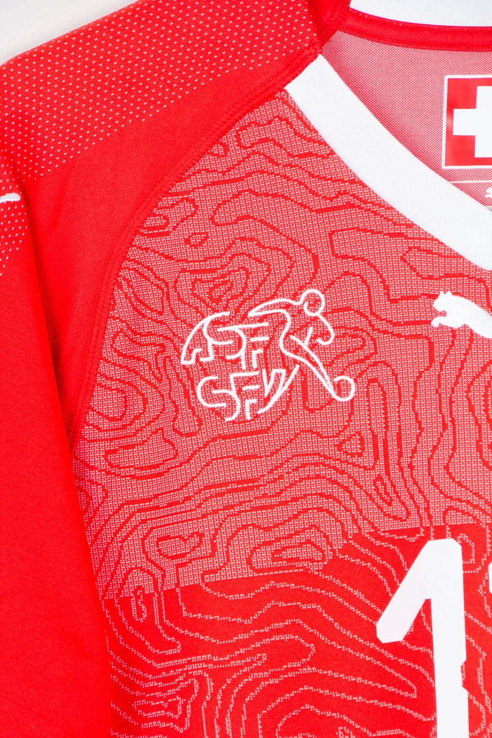 Thumbnail: Maillot Puma Football Suisse Home Rétro RODRIGUEZ 2018/19 - S