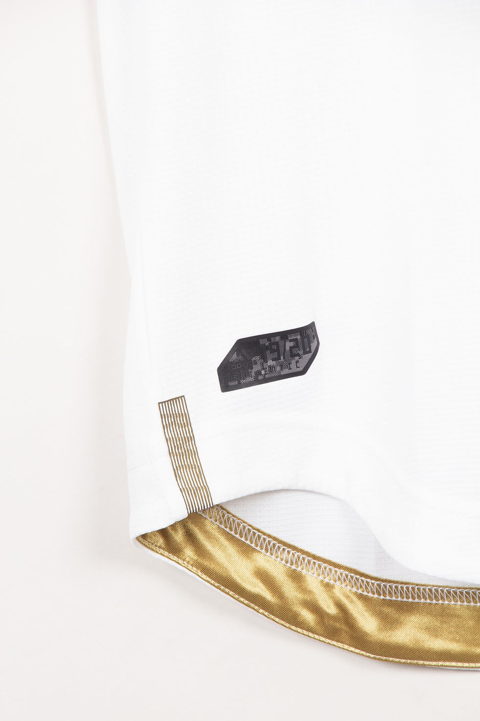 Miniature : Maillot Adidas Football Real Madrid CF Home Rétro BENZEMA 2019/20 - M