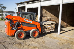 Kubota SSV65 Skidsteer