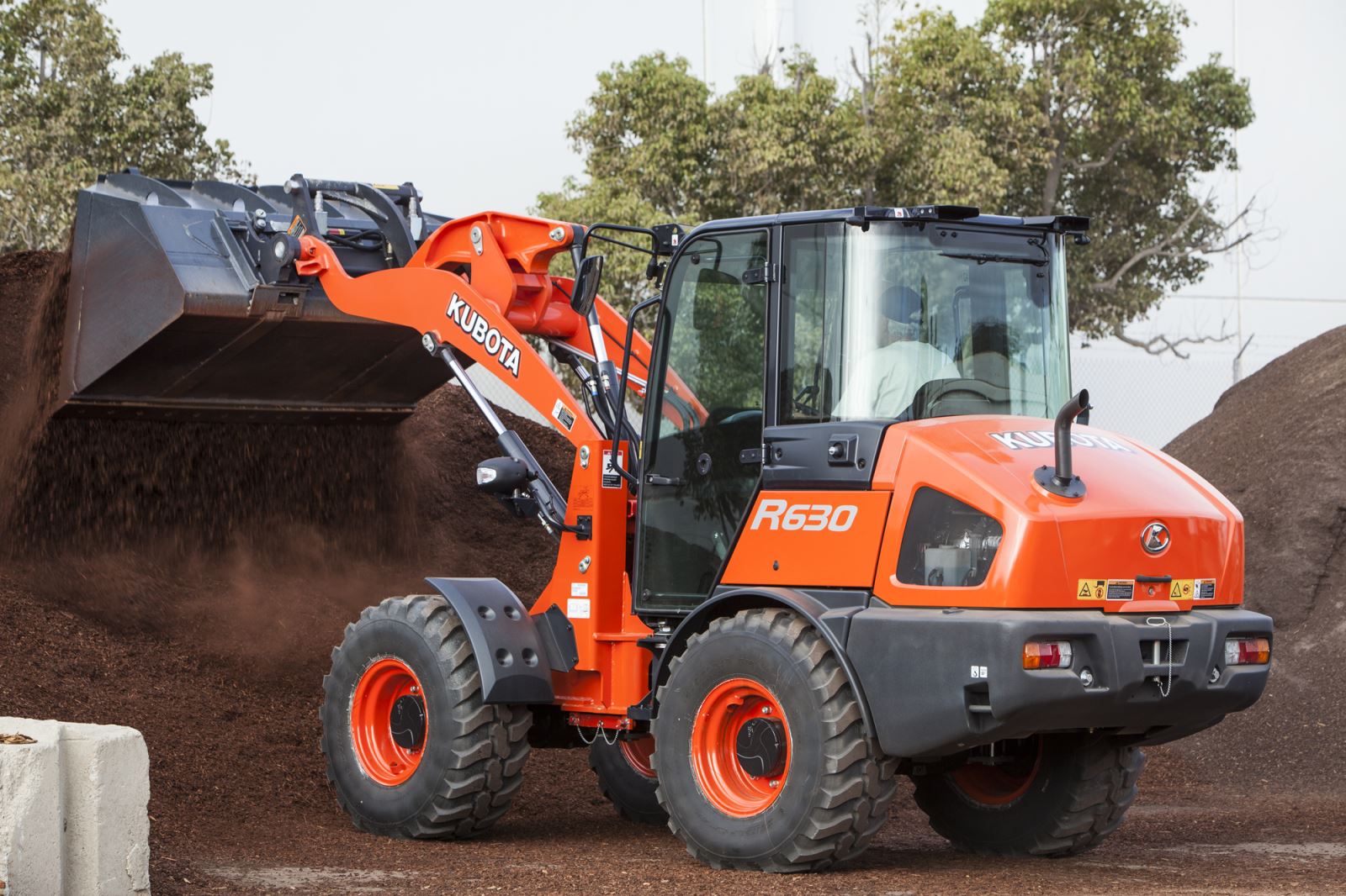 Robertson RentAll Articulating Wheel Loaders Kubota R630