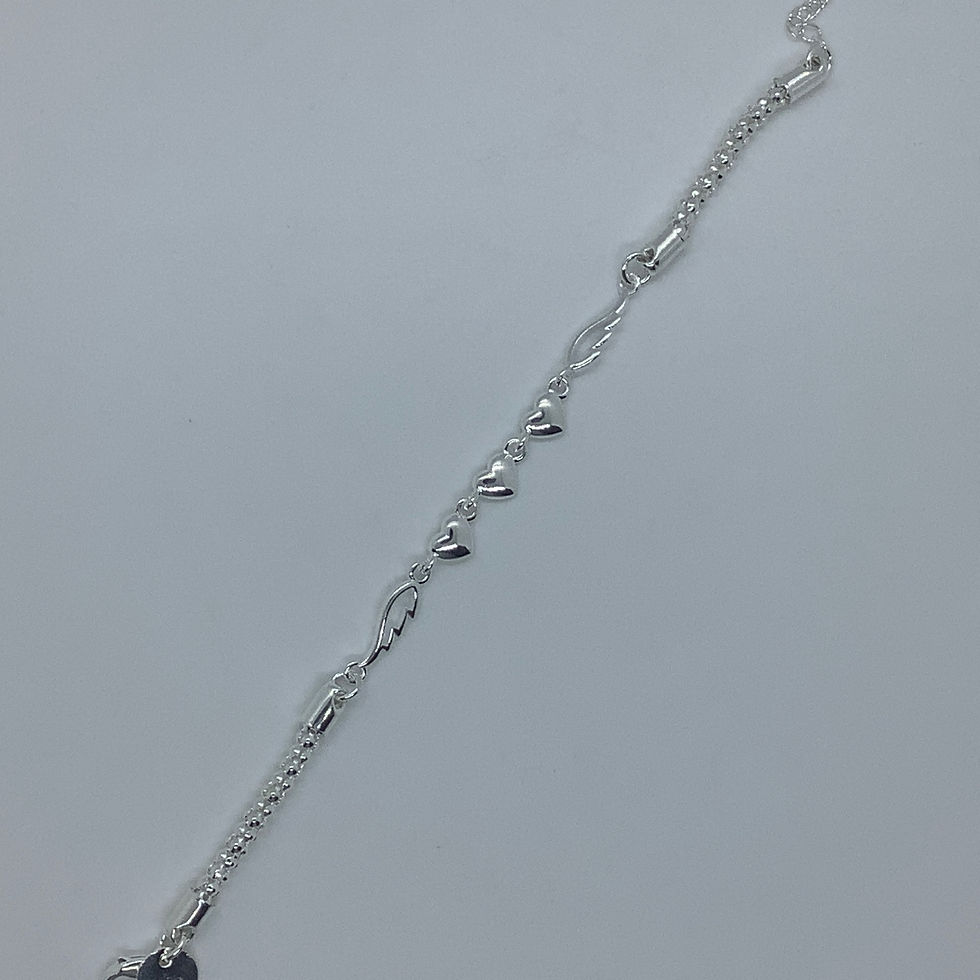 Thumbnail: Bracelet Featuring Three Small Hearts