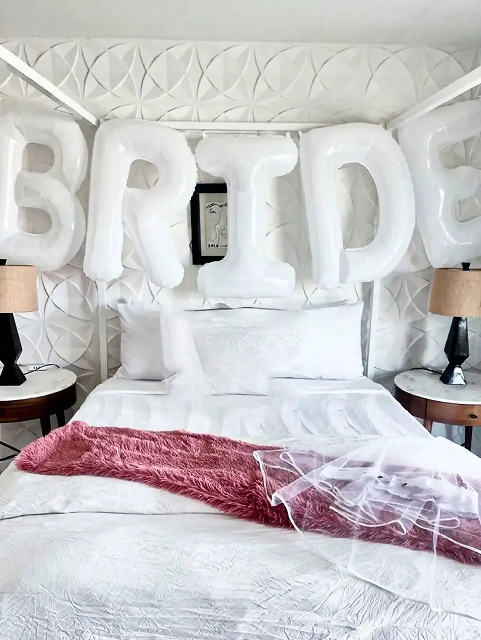 Miniatyrbild: 25pcs White BRIDE Letter Balloons Set