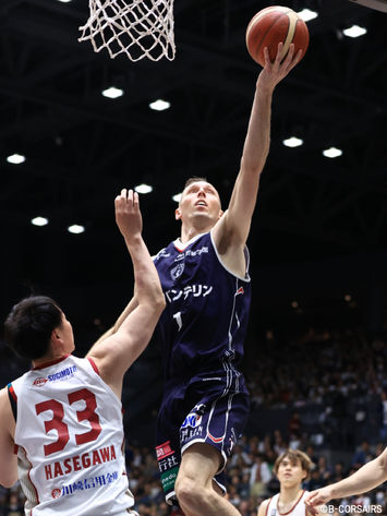 #1 ジェロード・ユトフ選手 2024年5月5日 VS川崎戦ヒーローパネル