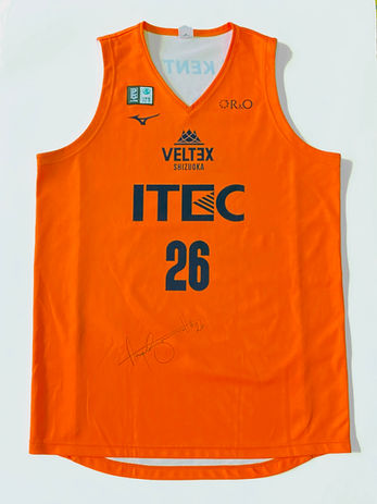 #26 アンガス・ブラント選手 1stユニフォーム(オレンジ)