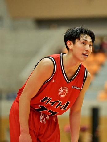 #77 權藤 隼斗 選手