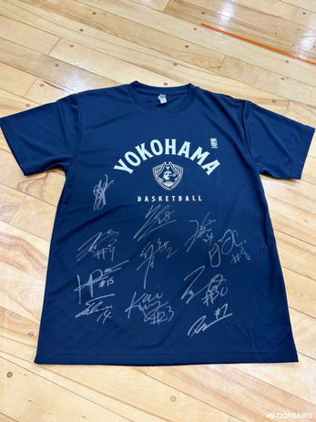 全選手直筆サイン入り YOKOHAMA Tシャツ