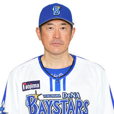 #75
石井 琢朗
コーチ