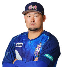 #10
戸柱 恭孝選手