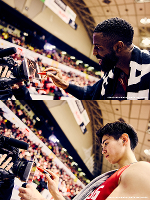 【#2 デイビッド・ヌワバ選手 #20 根本 大選手】2/15(日)ヒーロー選手アクリルパネル(直筆サイン入り)