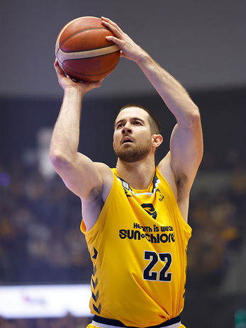 #22 市岡 ショーン選手