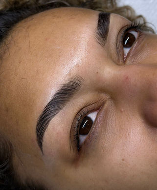 Korean lash lift with keratin in Rotterdam Centrum for nourished and lifted natural lashes