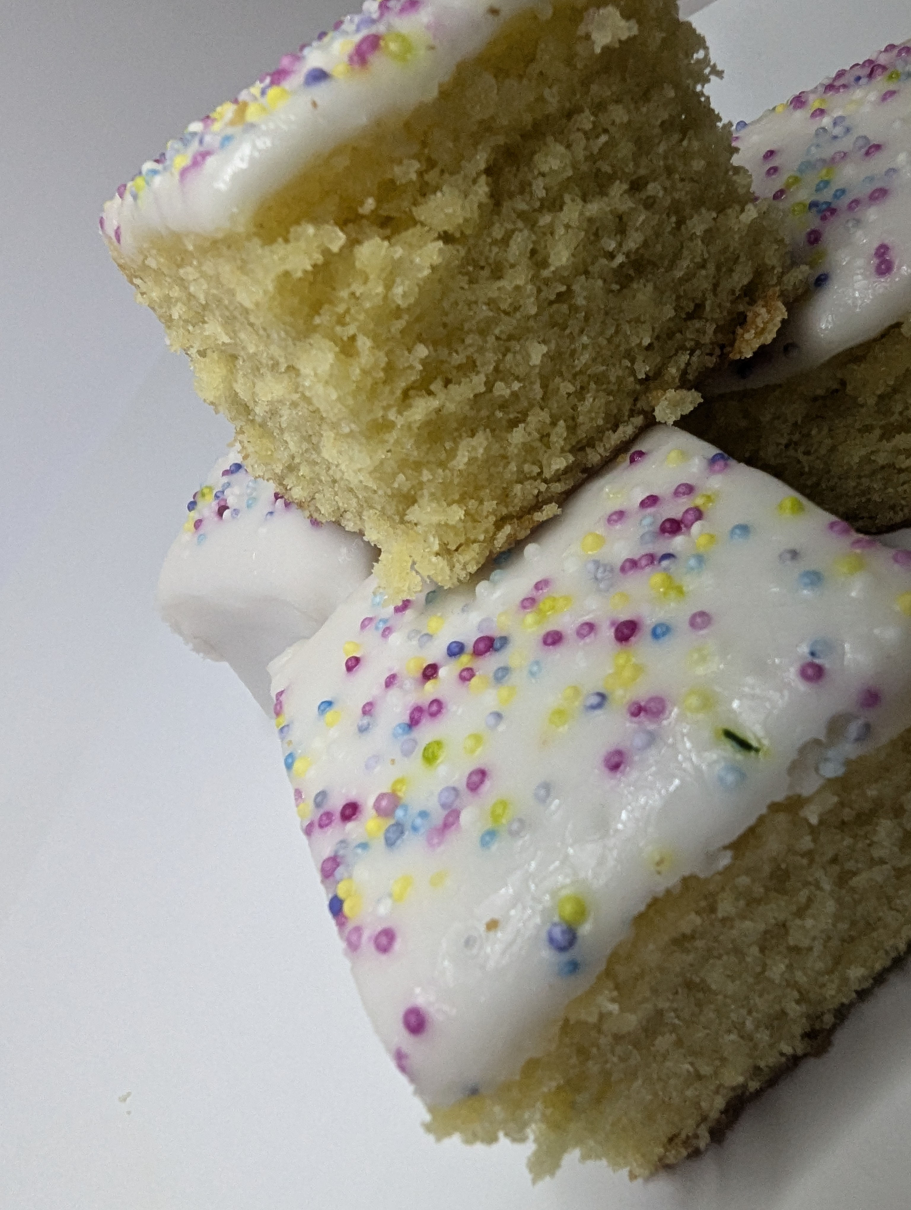 Classic School Cake Vanilla