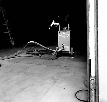 spotblaster in straalcabine