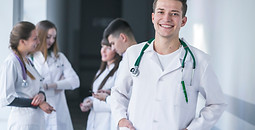 medicos jovens 2.jpg