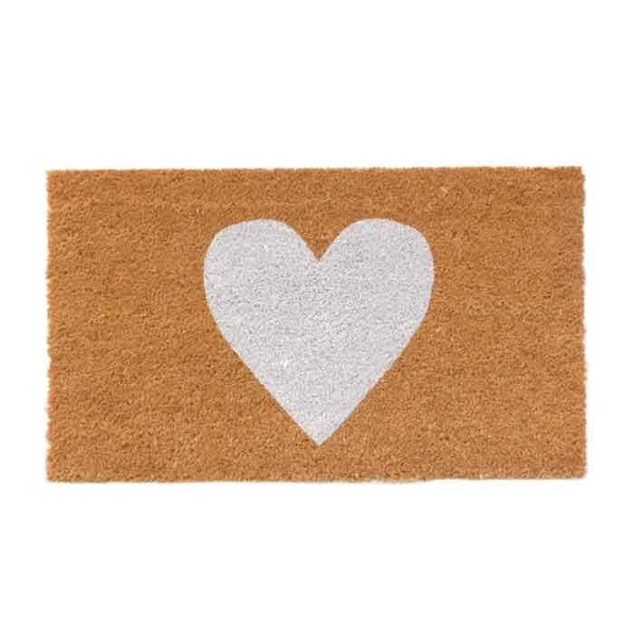 שטיח סף כניסה לבית או לבניין לב לבן