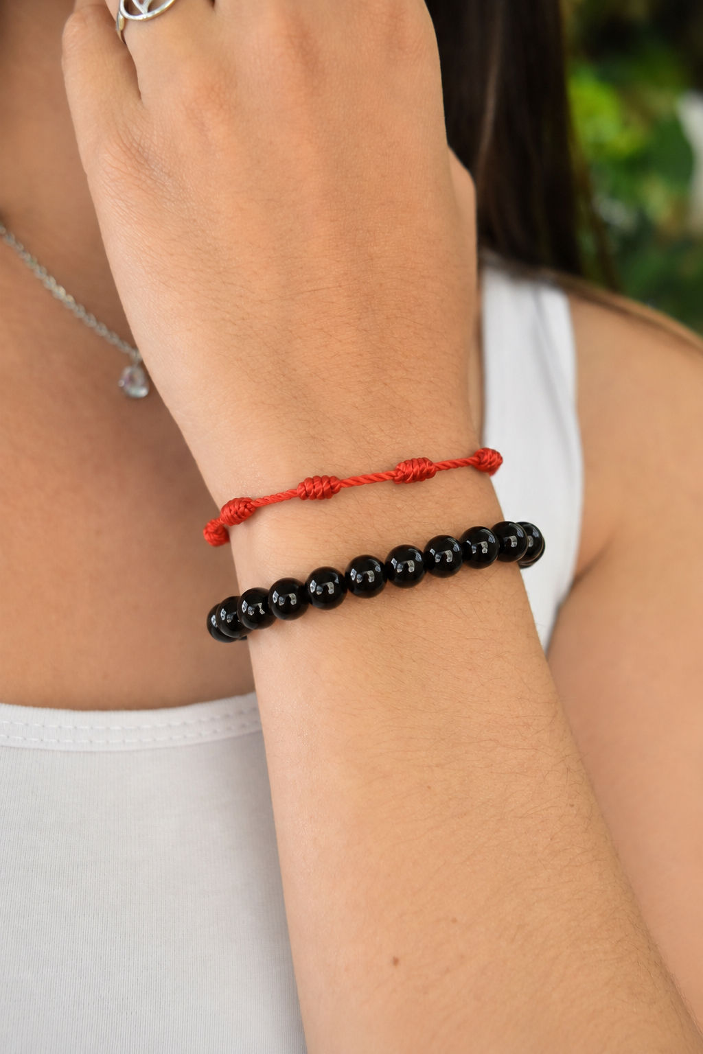 Doble Protección: Pulsera de Turmalina Negra + Pulsera 7 Nudos