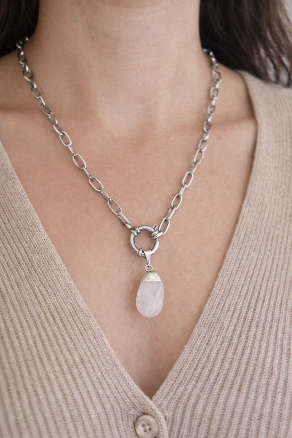 collar de piedra cuarzo rosa