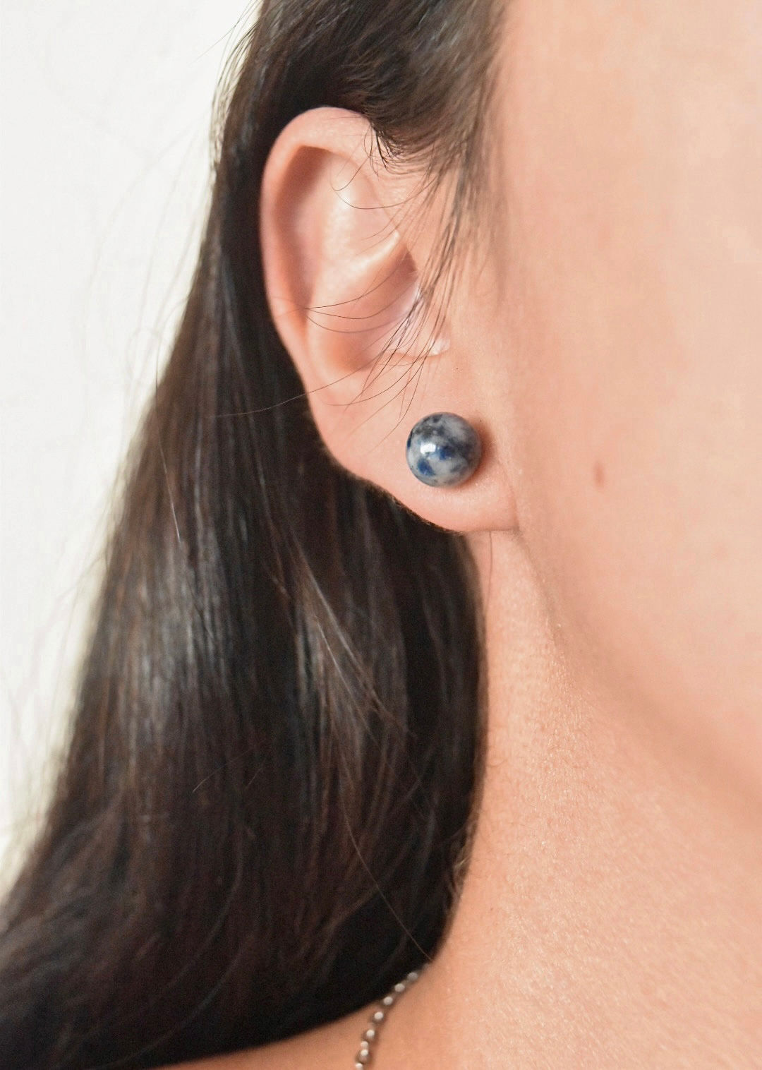 Caravanas tipo perlas con piedras