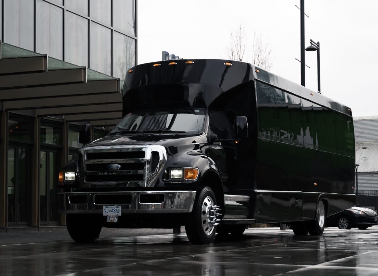 35, 40 & 50 Passenger Party Buses