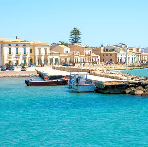 Mat og vin i Donnalucata…