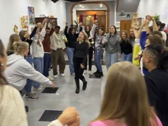 Dancing Stories: Discovering Connection Through a Ukrainian Wedding Dance Night 💃