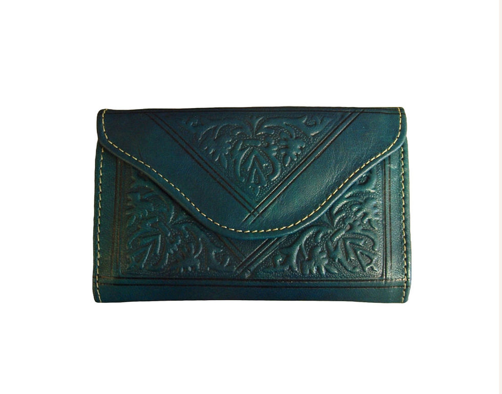 Thumbnail: Small Leather Tri-Fold Purse