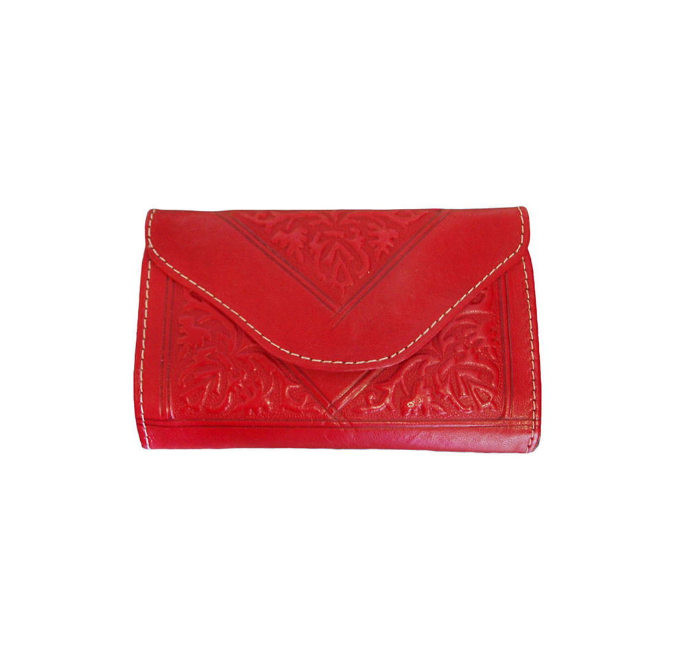 Thumbnail: Small Leather Tri-Fold Purse
