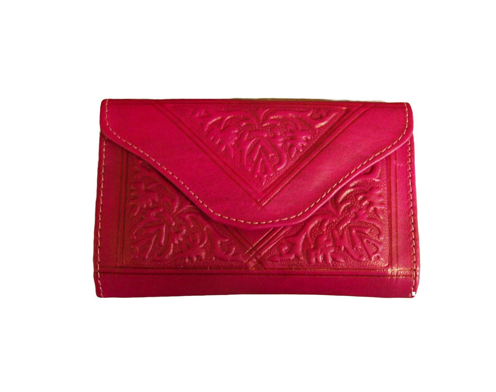Thumbnail: Small Leather Tri-Fold Purse
