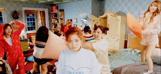 tumblr_olmnyxq8bJ1viitoko2_540.gif