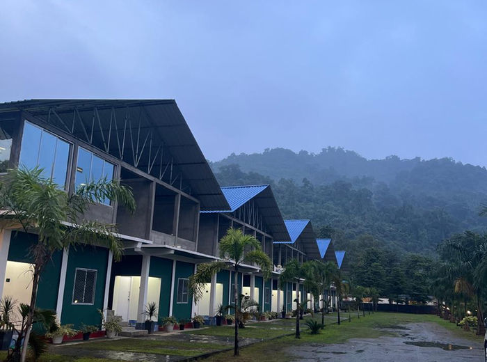 Linggi Place
