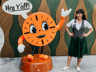 Jolene goes Solo: Summer Disney day