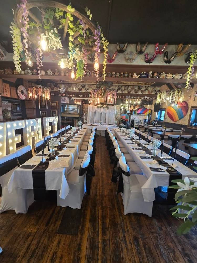 Thumbnail: Chair sashes