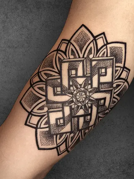 hand mandala tattoo