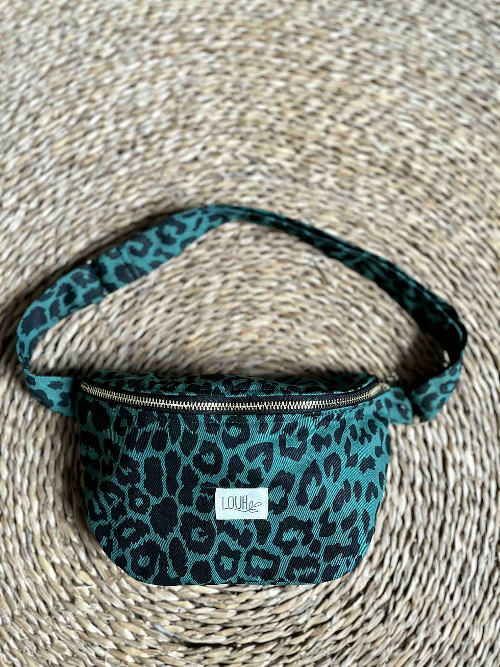 BANANA BAG  GREEN BIG LEOPARD
