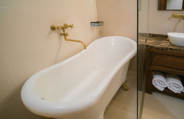 Esta habitación es ideal tanto para una escapada en pareja como para viajeros que buscan el máximo confort