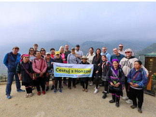 Skupina CK Cestuj s Honzou v horské oblasti Sapa na severu Vietnamu – rýžové terasy, mlžné hory a autentický Vietnam včetně Sapy.