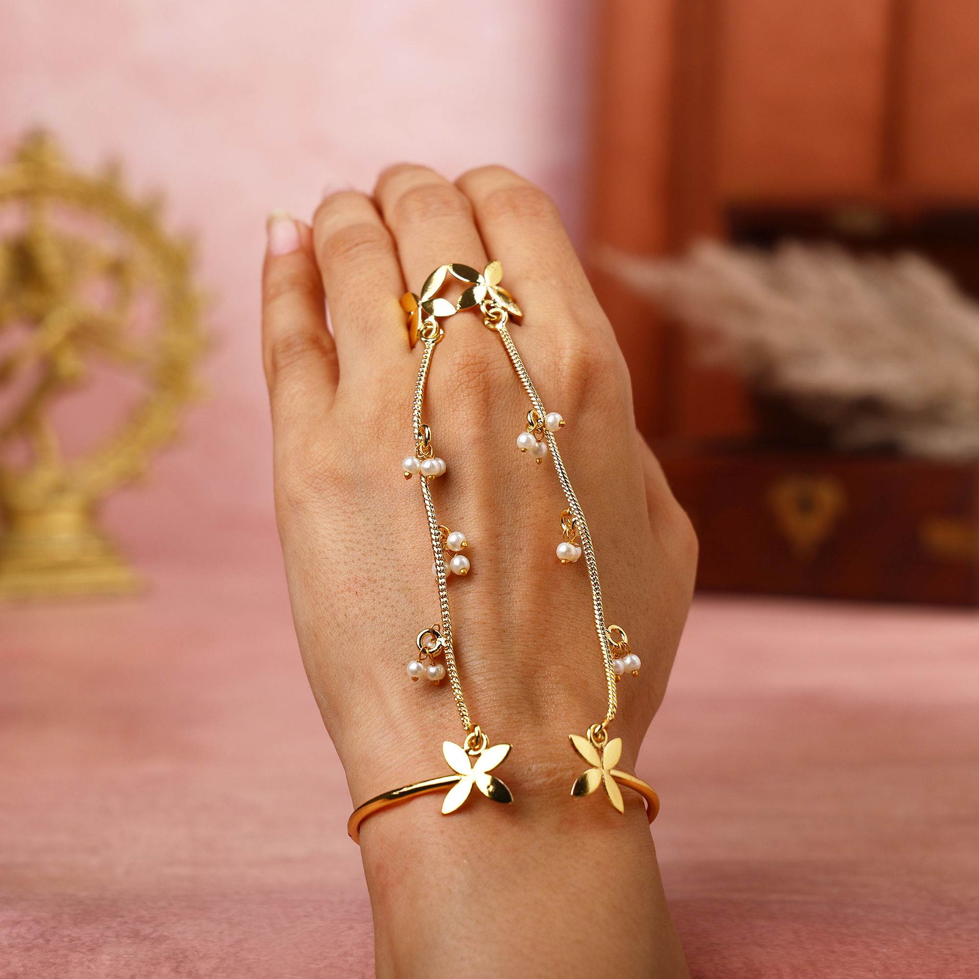 Elegant Golden Butterfly 1 Finger Haathphool/Hand Jewellery