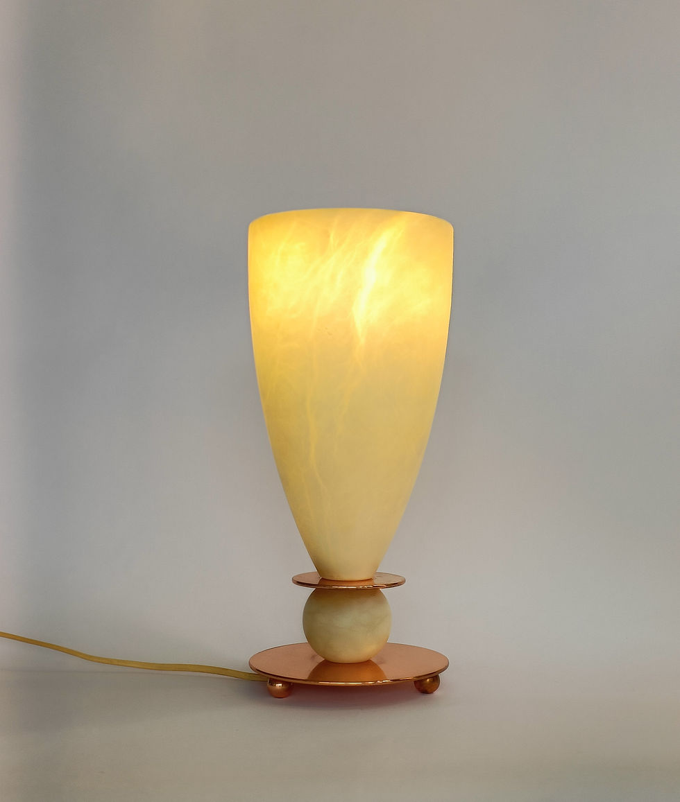 Thumbnail: Alabaster table lamp