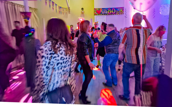 80's Disco Night at Judds Folly Hotel Faversham, Kent. Live music, comedy, theatre, disco, party, casino nights, live bands in Faversham Kent.