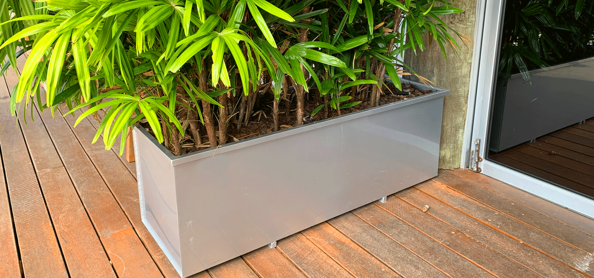 Steel-Planter-Box-WIDE-WEB.gif