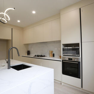 Handleless Cabinetry: A Modern and Practical Kitchen Addition