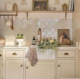 Beige Shaker Kitchen with Brass hardware