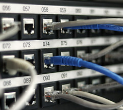 Nuestra experiencia en gestión y optimización de sistemas, servidores y redes garantiza un rendimiento excepcional y una seguridad de primer nivel. Desbloquee su potencial tecnológico con nuestros servicios de infraestructura.